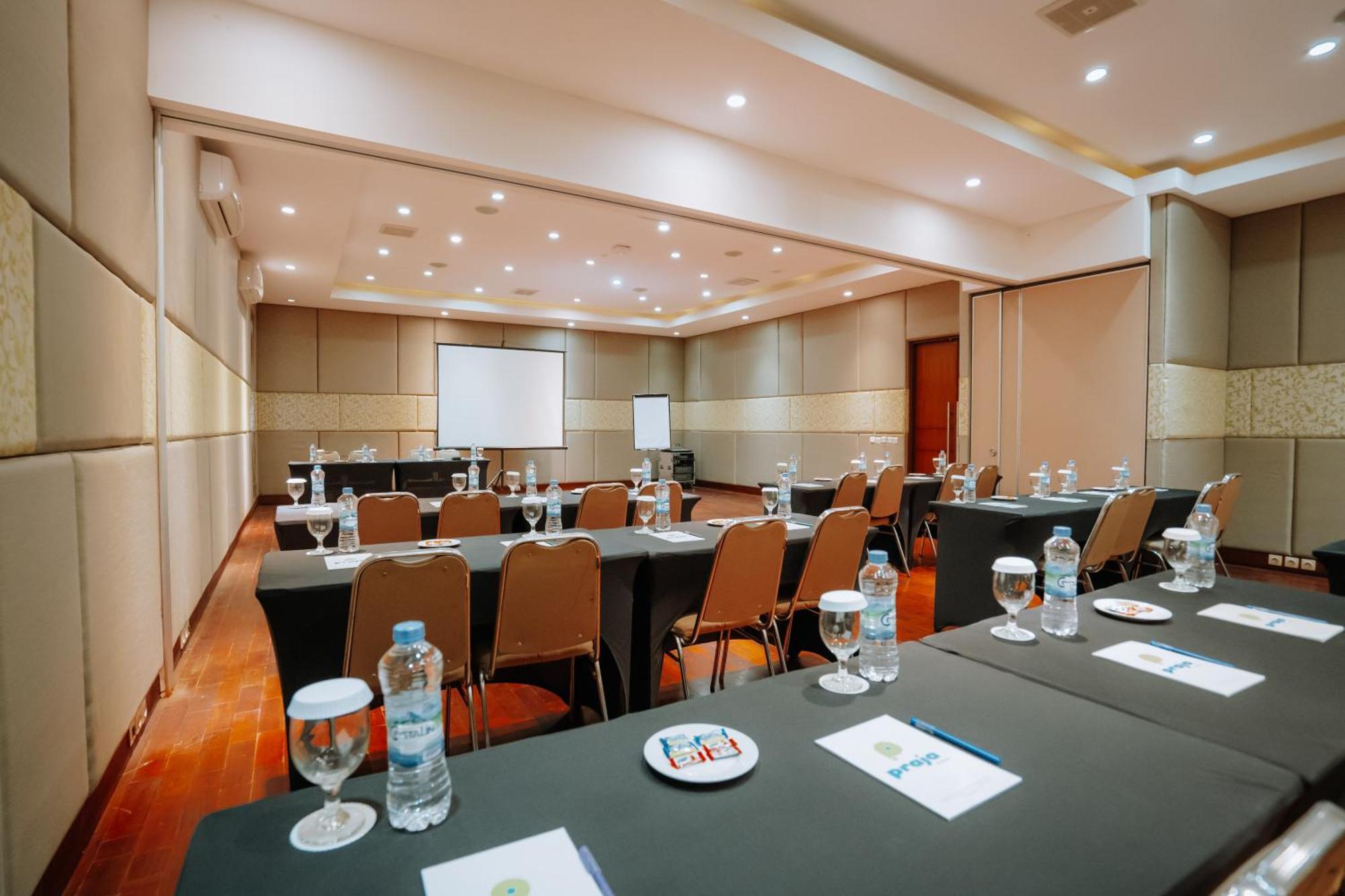 Praja Hotel Ντενπασάρ Εξωτερικό φωτογραφία